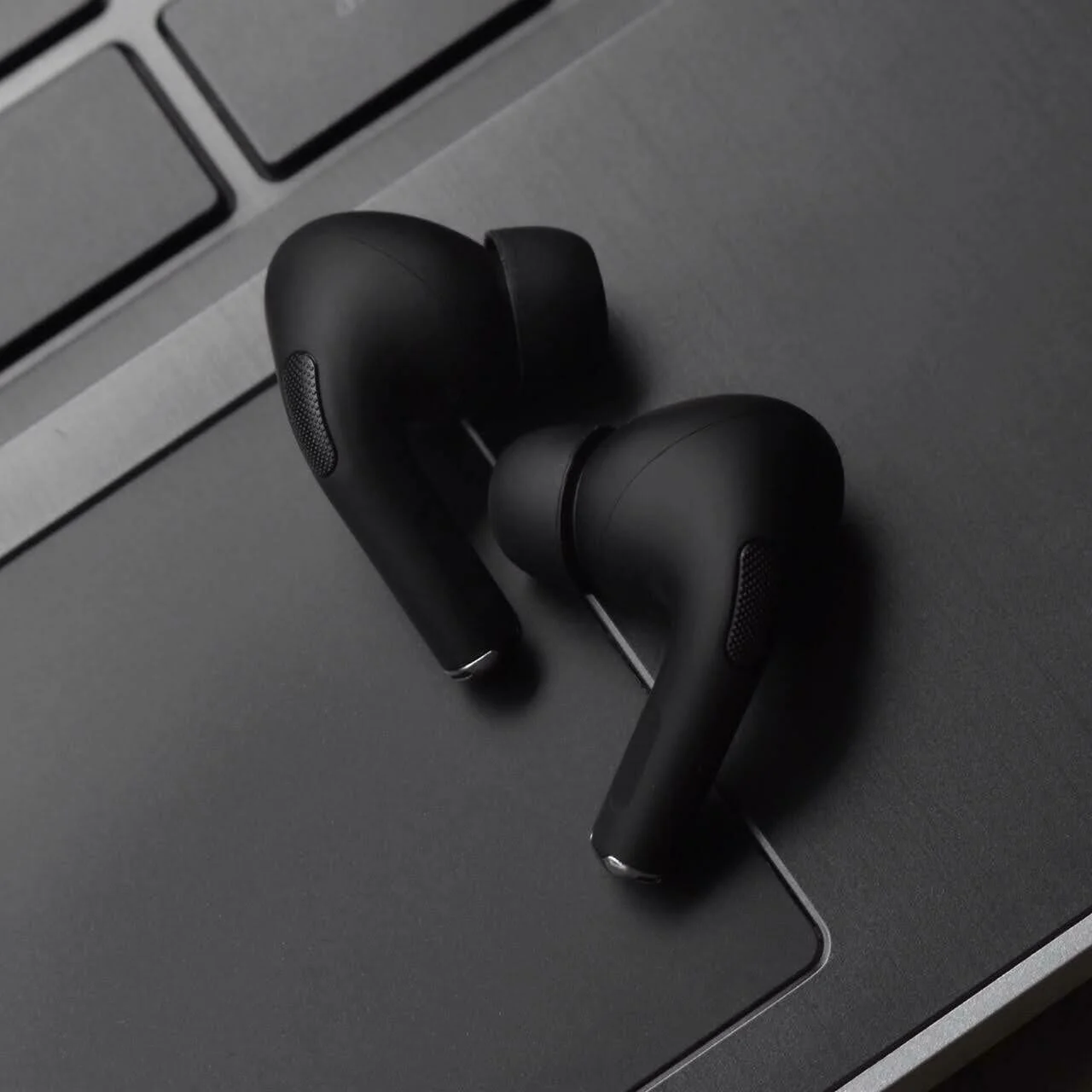 Airpods Pro 2nd Gen Black 4 Airpods Pro 2nd Gen Black - Image 2